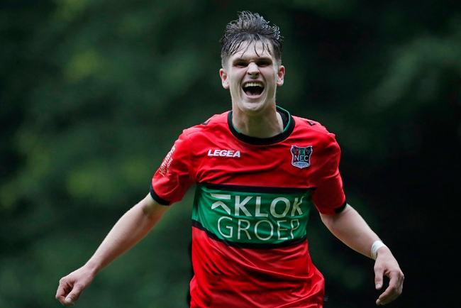 而本土球员 而本土球员