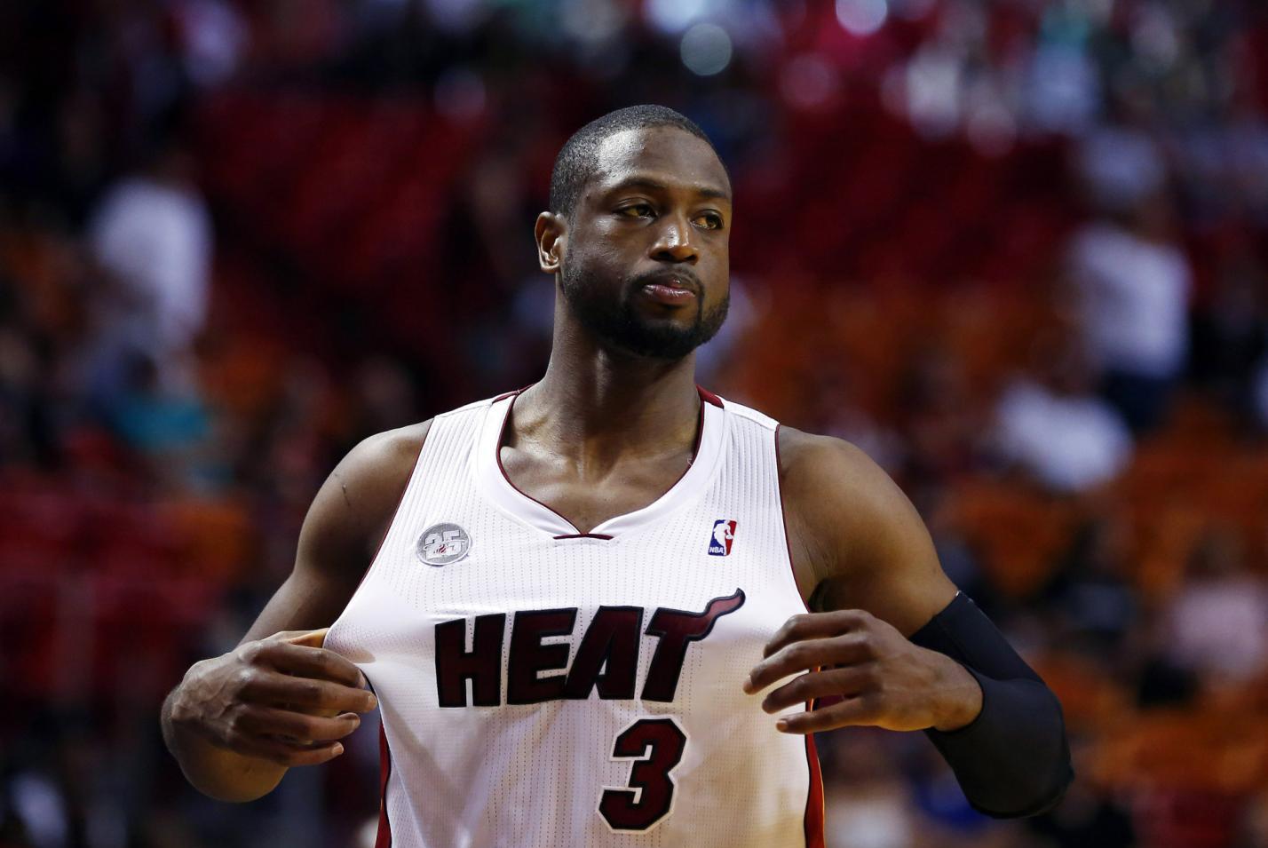 对右投则提 对右投则提